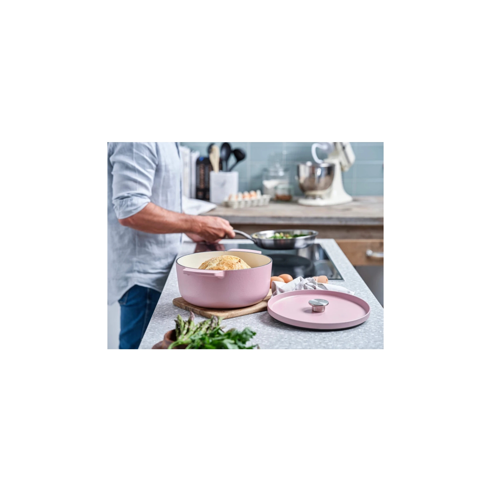 Каструля KitchenAid чавунна з кришкою 3,3 л Мигдалевий крем (CC006056-001) зображення 5
