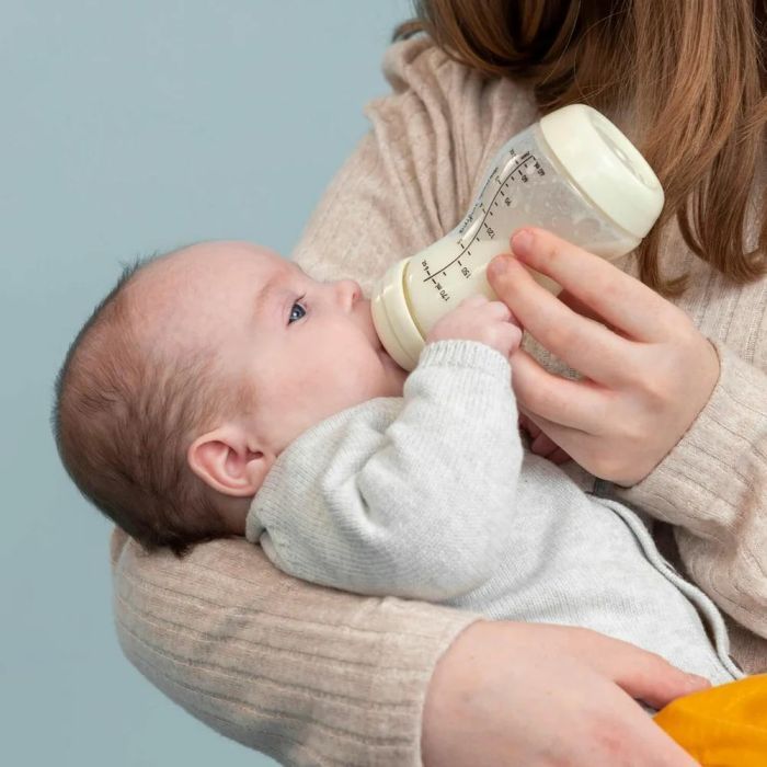 Набір для годування новонароджених Difrax S-bottle Natural 4 антиколікові пляшечки, 2 пустушки (603) зображення 8