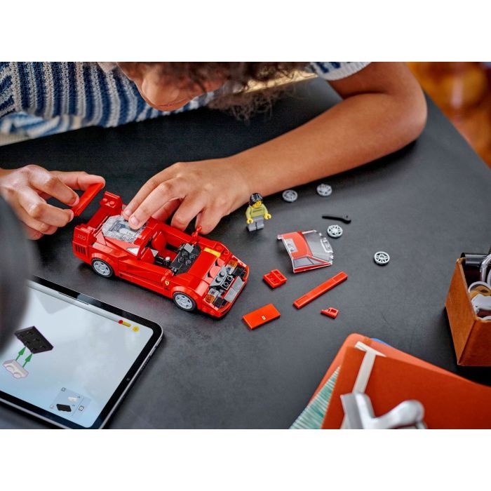 Конструктор LEGO Speed Champions Суперкар Ferrari F40, 318 деталей (76934) зображення 10