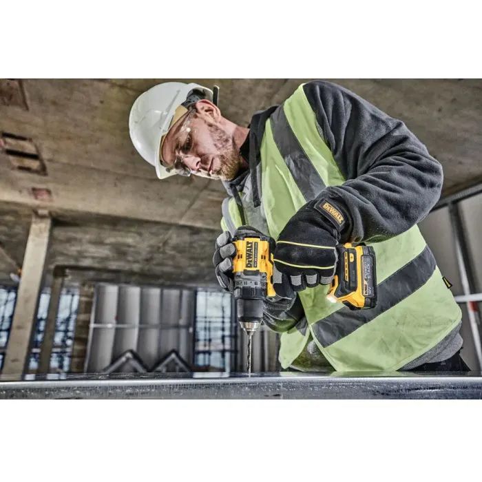 Шуруповерт DeWALT XR Li-Ion 18V, 90 Нм, 0-650/0-2000 об/хв (без АКБ та ЗУ) (DCD800NT) зображення 3