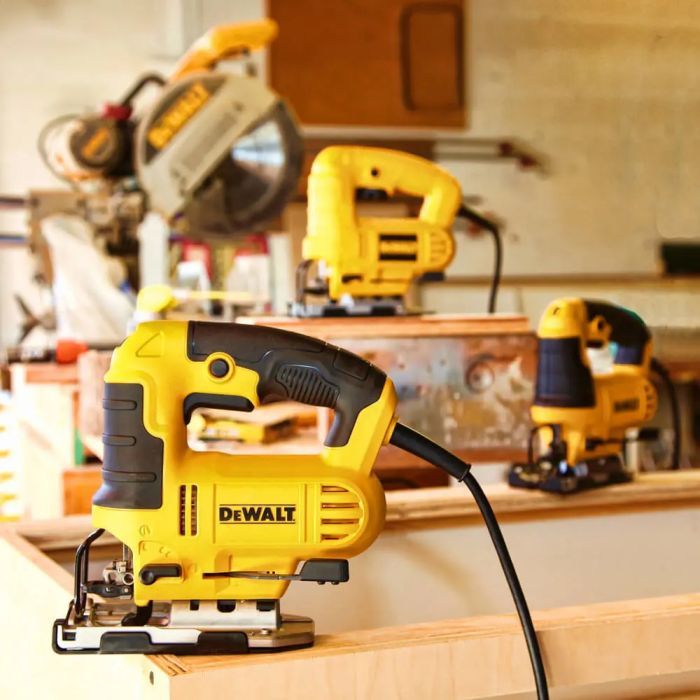 Электролобзик DeWALT 650 Вт, 500 - 3200 ход/мин, 2.4 кг (DWE349) изображение 9