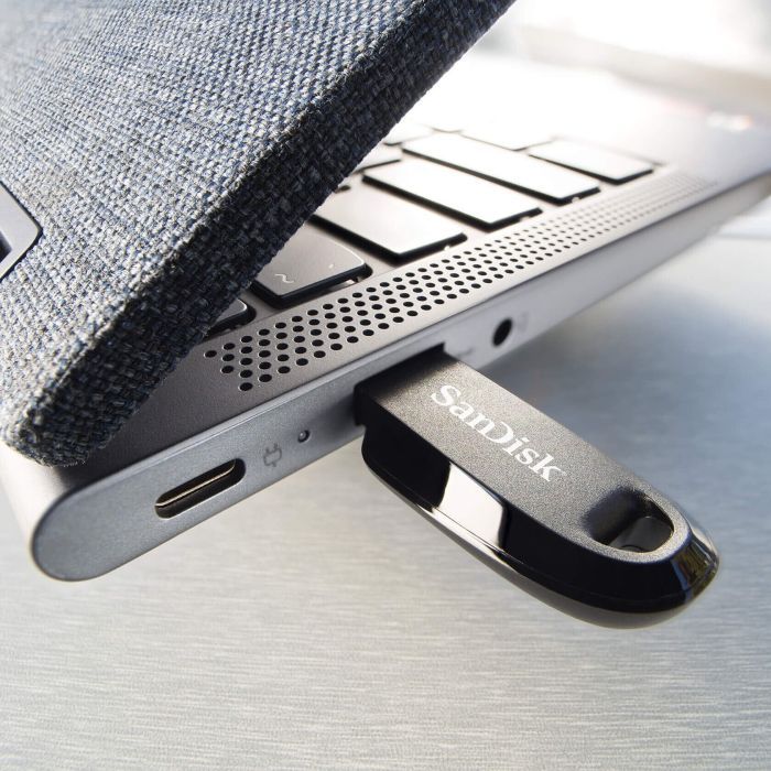 USB флеш накопитель SanDisk 32GB Ultra Curve Black USB 3.2 (SDCZ550-032G-G46) изображение 5