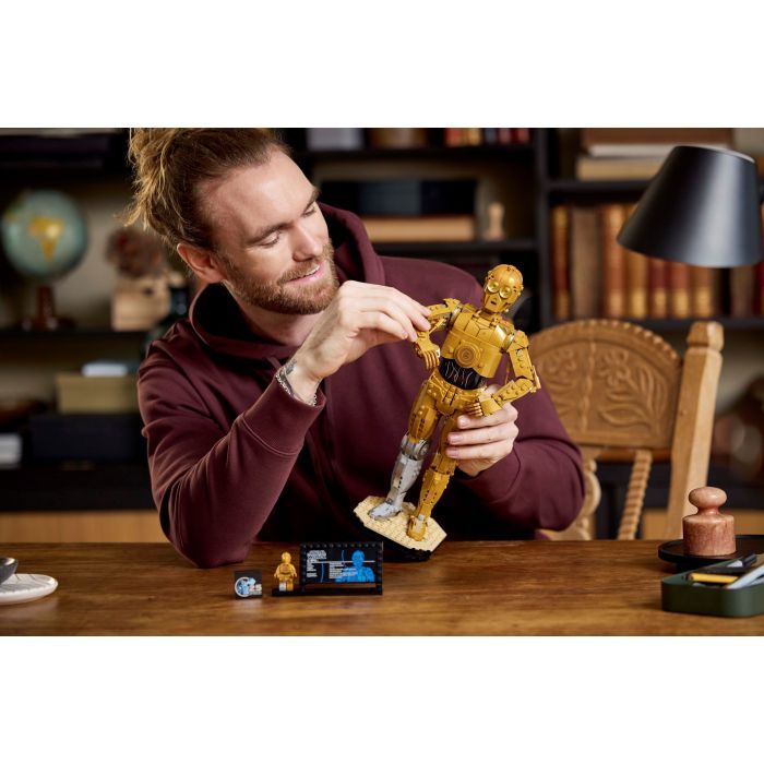 Конструктор LEGO Star Wars C-3PO 1138 деталей (75398) зображення 6