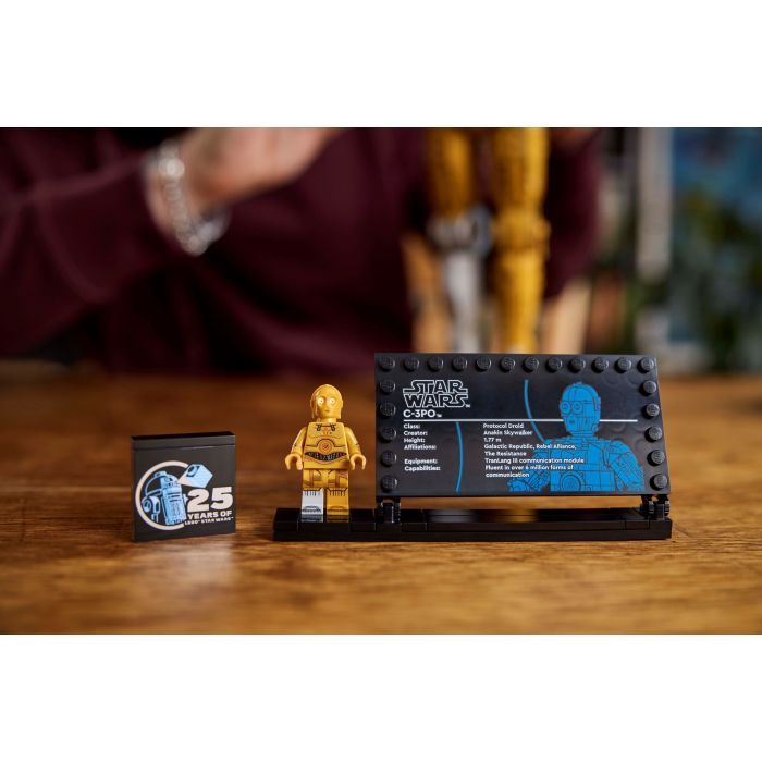 Конструктор LEGO Star Wars C-3PO 1138 деталей (75398) зображення 7