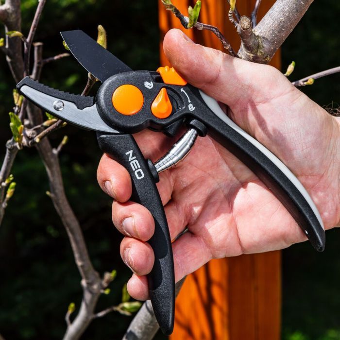 Секатор Neo Tools контактний, d різу 18мм, 200мм, 240г (15-203) зображення 6