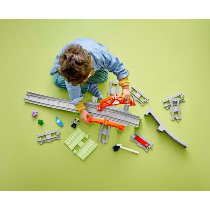 Конструктор LEGO DUPLO Town Дополнительный набор. Железнодорожный мост и пути (10426) изображение 8