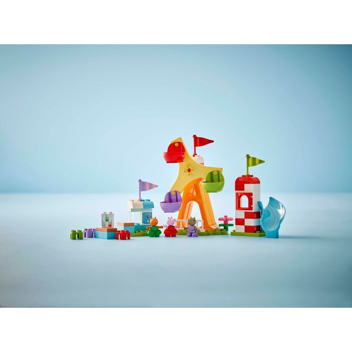 Конструктор LEGO DUPLO Peppa Pig Ярмарок розваг (10453) зображення 6