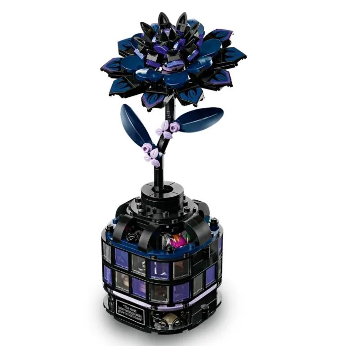 Конструктор LEGO Wednesday Цветок черной георгины (76784) изображение 5
