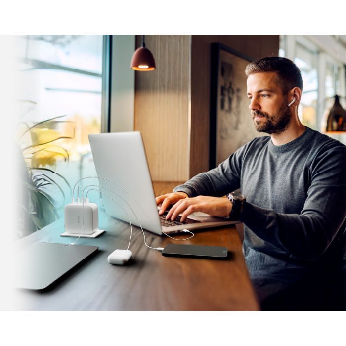 Зарядное устройство D-Link 3xUSB-C + 1xUSB-A 100W GaN white (DCP-101) изображение 7