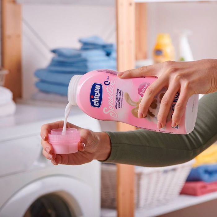 Кондиционер для белья Chicco Sensitive Delicate Flowers смягчитель тканей 750 мл (8058664122462) изображение 3