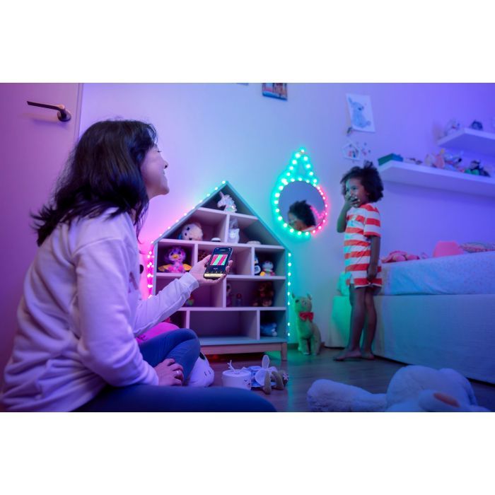 Гирлянда Twinkly Smart LED, Strings USB 100 Heart-shaped RGB LEDs, Clear Wire, USB-C (TWKH100RGB-T) изображение 9