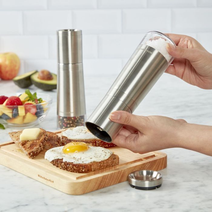 Мельница для специй KitchenAid Universal, Набір 2 шт, 20,3 см, сріблястий (KOG988OSSSA) изображение 6