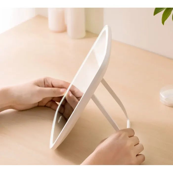Зеркало Xiaomi LED Makeup Mirror (NV026) изображение 4 Зеркало Xiaomi LED Makeup Mirror (NV026) изображение 4