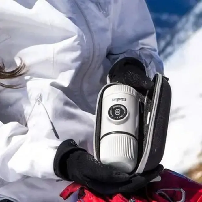 Портативна кавоварка Wacaco Nanopresso з чохлом біла (WNANOWH) зображення 3