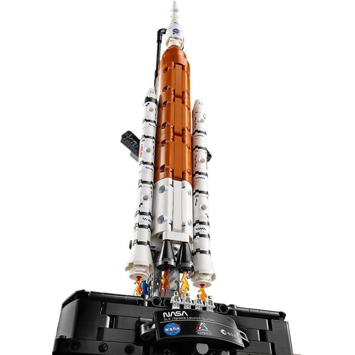 Конструктор LEGO Technic Ракета із системою космічного запуску NASA Artemis (42221) зображення 6