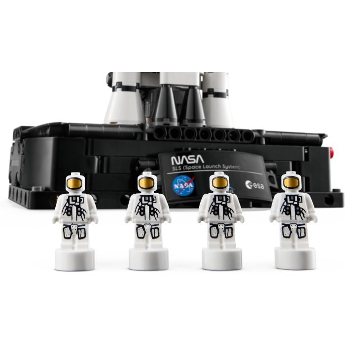 Конструктор LEGO Technic Ракета із системою космічного запуску NASA Artemis (42221) зображення 8