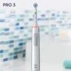Електрична зубна щітка Oral-B PRO3 3000 D505.513.3 Sensitive (4210201291237) зображення 4