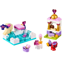 Конструктор LEGO Disney Princess Трежер отдыхает в бассейне (41069) изображение 2