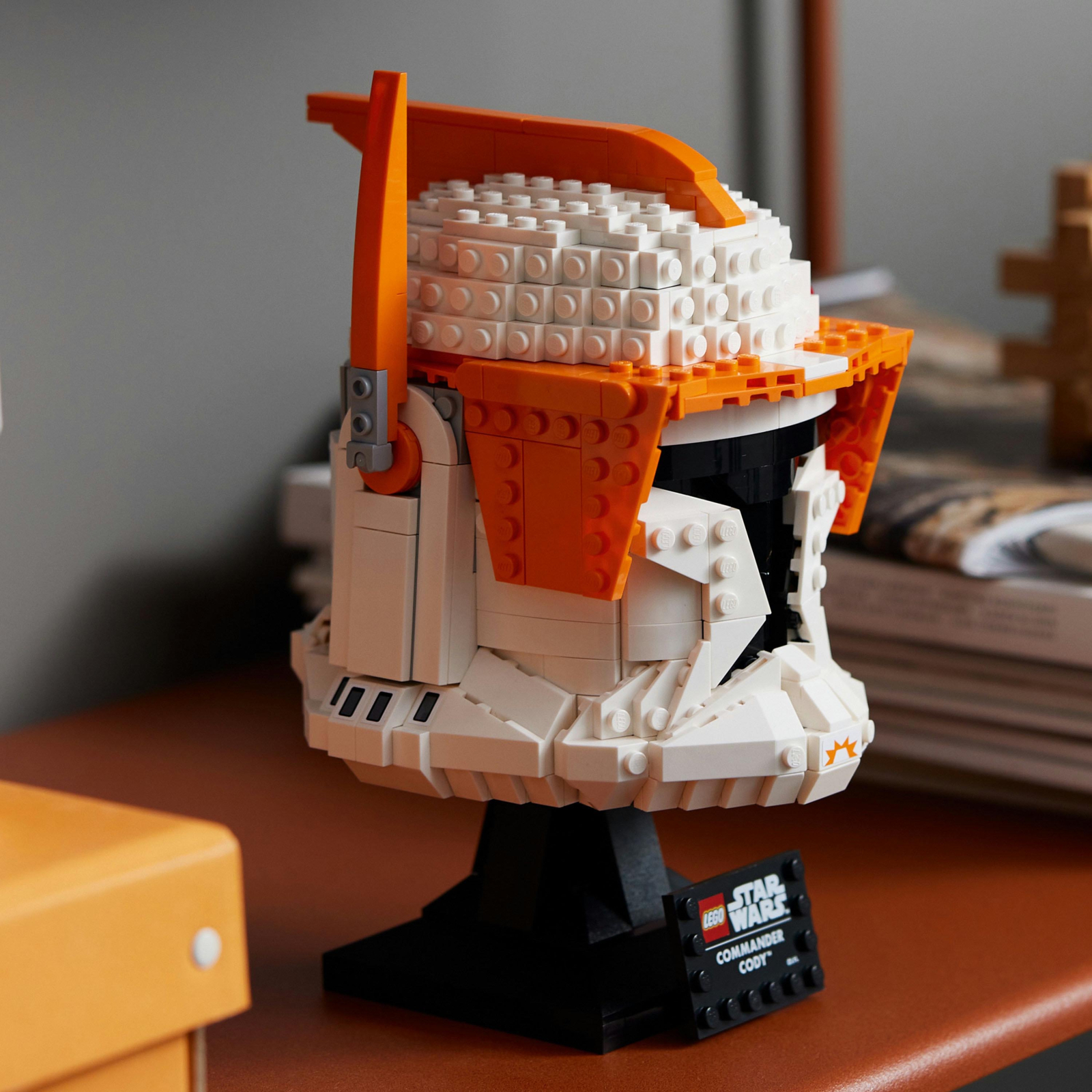 Конструктор LEGO Star Wars Шлем командора клонов Коди 766 деталей (75350) изображение 8