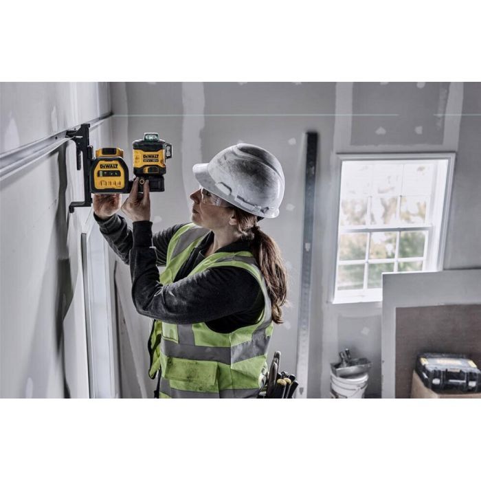Лазерный нивелир DeWALT линейный 10.8/12/18В XR Li-Ion, зеленый луч, 1x2Ah 18V, TSTAK (DCE089D1G18) изображение 10