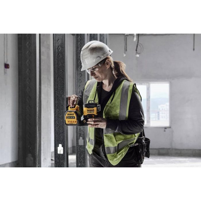 Лазерный нивелир DeWALT линейный 10.8/12/18В XR Li-Ion, зеленый луч, 1x2Ah 18V, TSTAK (DCE089D1G18) изображение 12