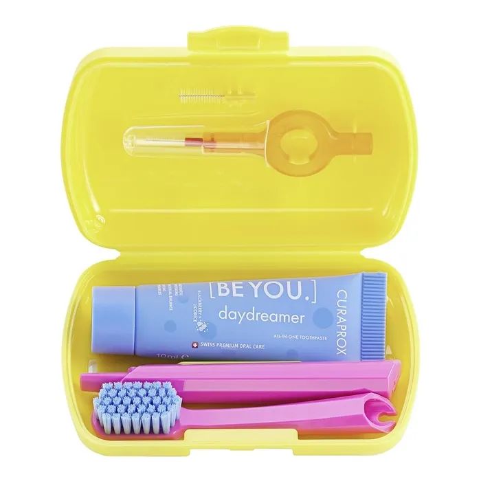 Набор косметики Curaprox Be You Yellow Дорожный гигиенический (7612412429862)