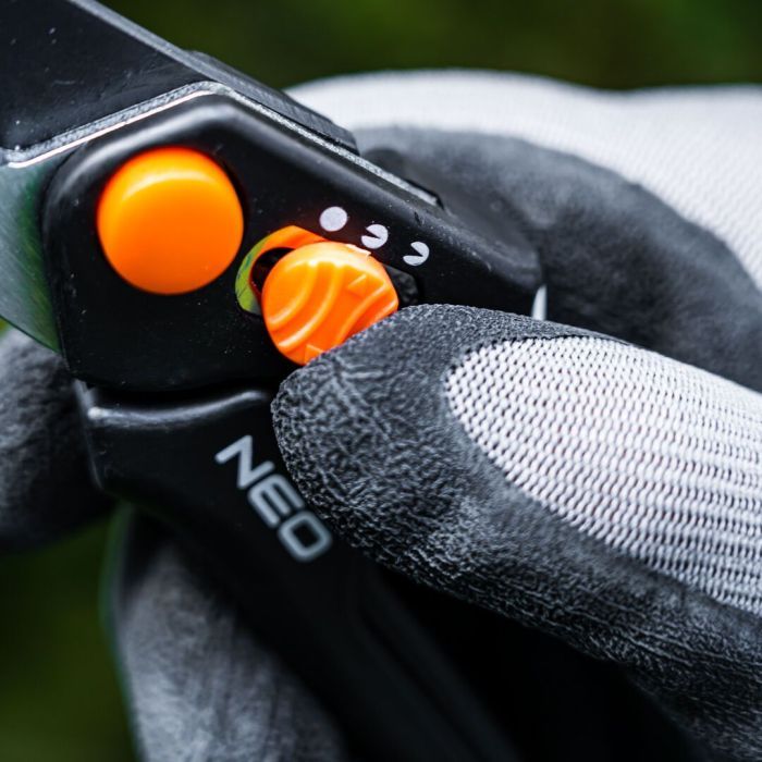 Секатор Neo Tools площинний, d різу 15мм, 185мм, 164г (15-200) зображення 4
