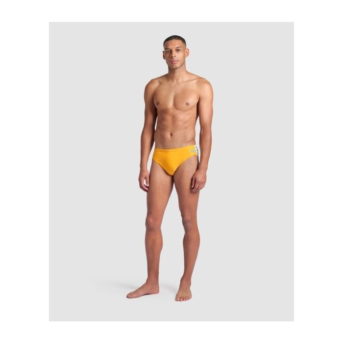 Плавки Arena Icons Swim Briefs Solid 005049-301 жовтий 95 (3468337529781) изображение 5