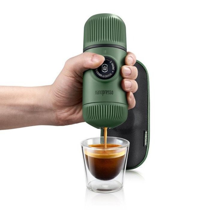 Кавоварка кемпінгова Wacaco Nanopresso з чохлом зелена (WNANOGREEN) зображення 2