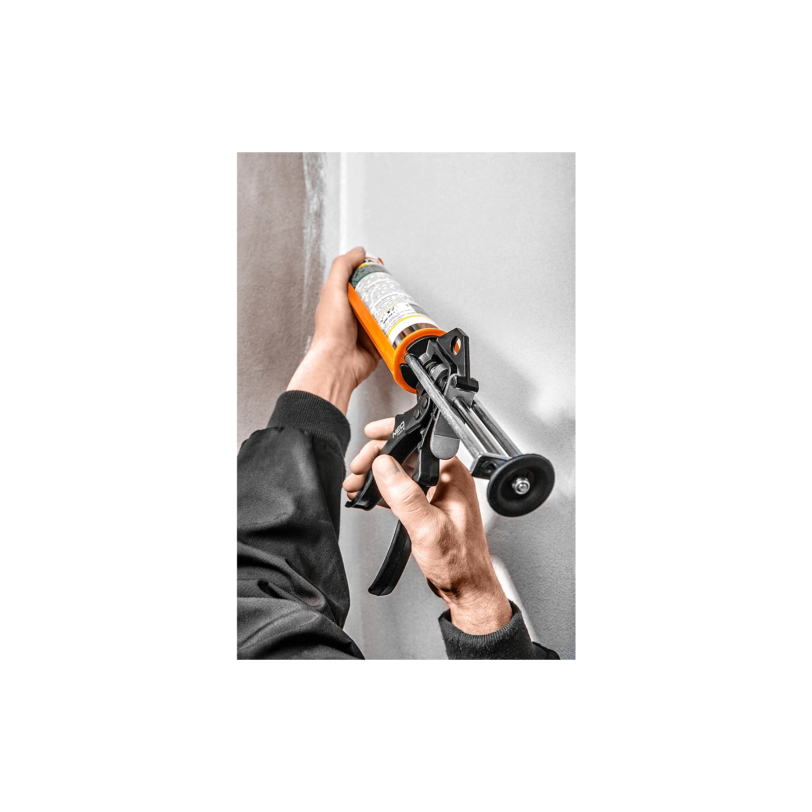 Пистолет для герметика Neo Tools 240 мм, металл 1,7 мм. (61-004) изображение 2