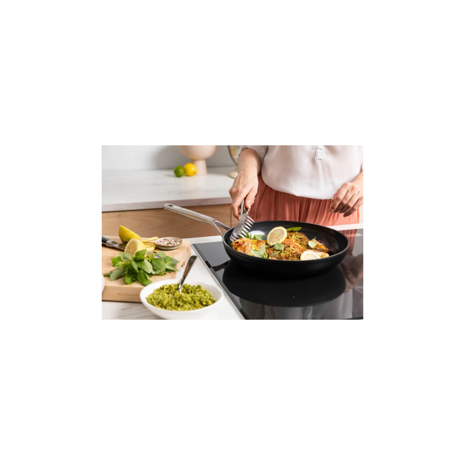 Сковорода KitchenAid FHA 30 см з керамічним покриттям (CC005695-001) изображение 7
