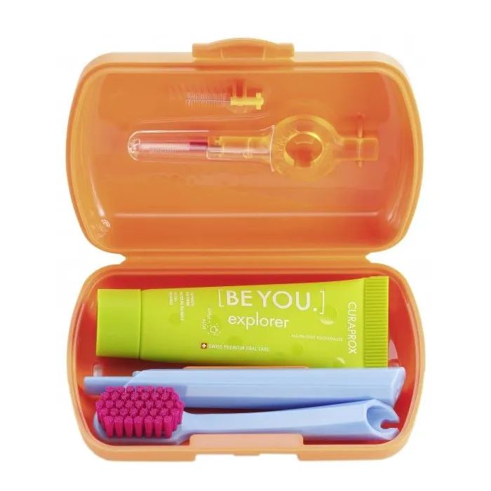 Набір косметики Curaprox Be You Orange Дорожній гігієнічний (7612412429893)
