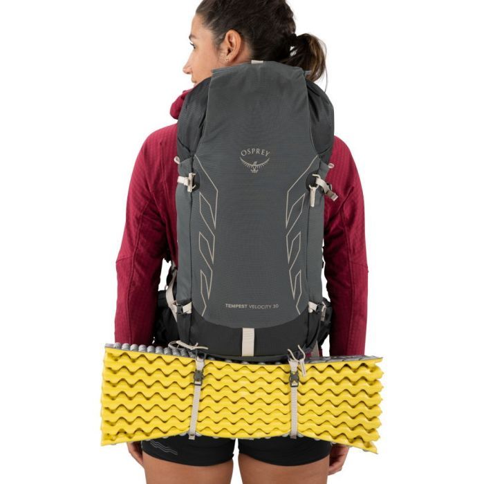 Рюкзак туристичний Osprey Tempest Velocity 30 dark charcoal/chiru tan - WM/L - чорний (009.3549) зображення 8
