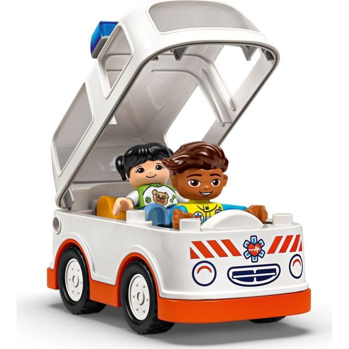 Конструктор LEGO DUPLO Town Скорая помощь и водитель (10447) изображение 3