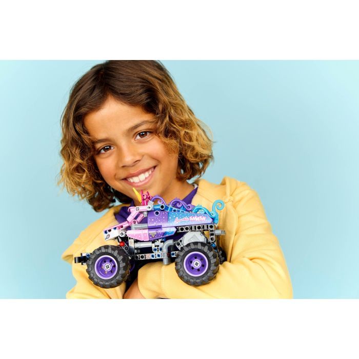 Конструктор LEGO Technic Monster Jam Sparkle Smash с функцией «Pull-Back» (42220) изображение 10