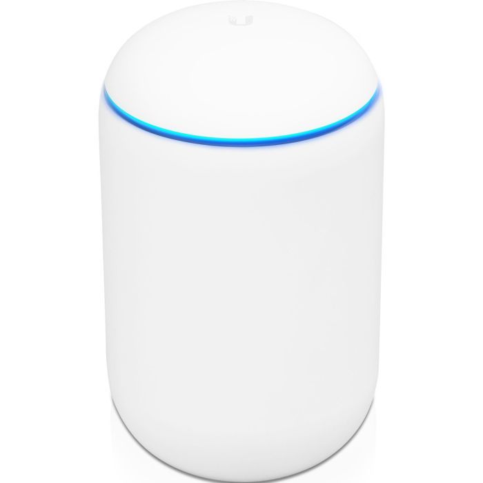 Точка доступа Wi-Fi Ubiquiti UDM