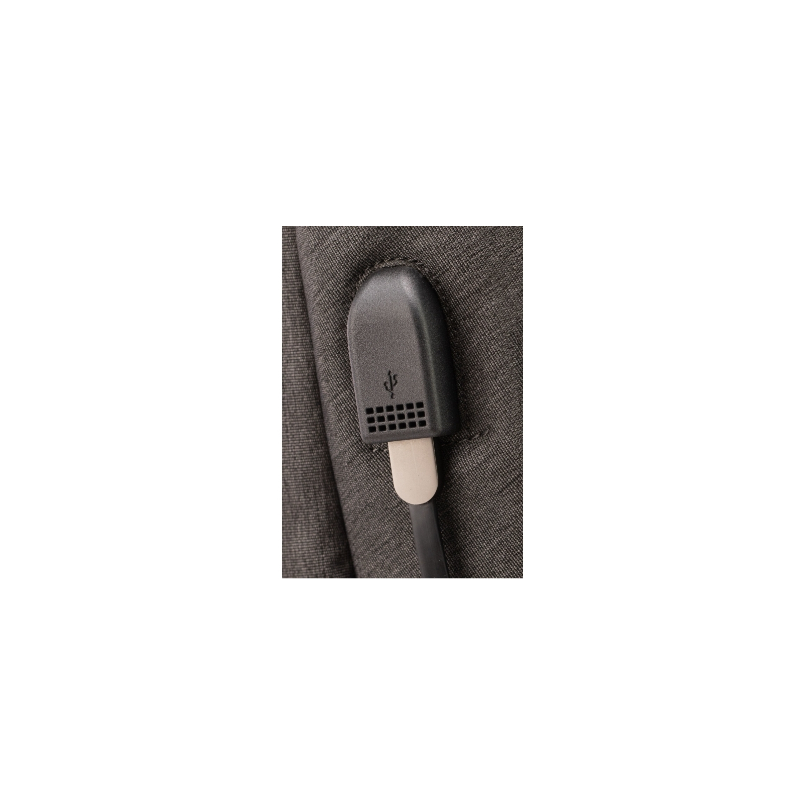 Рюкзак школьный Optima 18.5" USB Anti-Theft унисекс 0.7 кг 16-25 л Черный (O96917-01) изображение 8