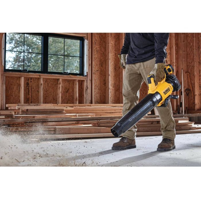 Повітродувка DeWALT 18V Li-Ion, потік 200 км/год (без АКБ та ЗП) (DCMBL562N) зображення 2