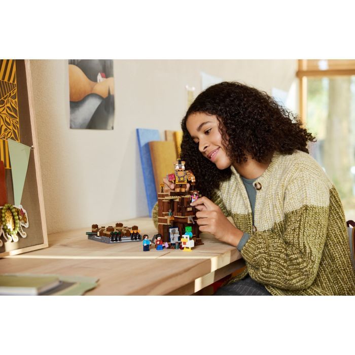 Конструктор LEGO Minecraft Бойцовский ринг в лесном поместье (21272) изображение 10
