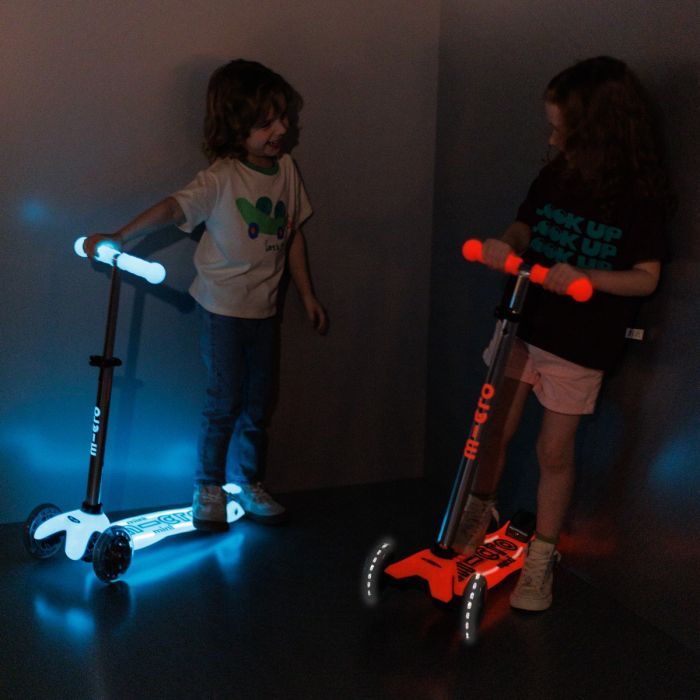 Самокат Micro Maxi Deluxe Glow LED Plus Синій кришталь (MMD377) зображення 9