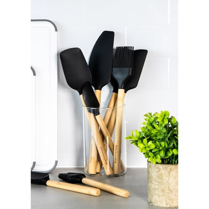 Лопатка кухонна KitchenAid Classic для тіста 30,1 см чорний (KQG630OHOBE) зображення 6