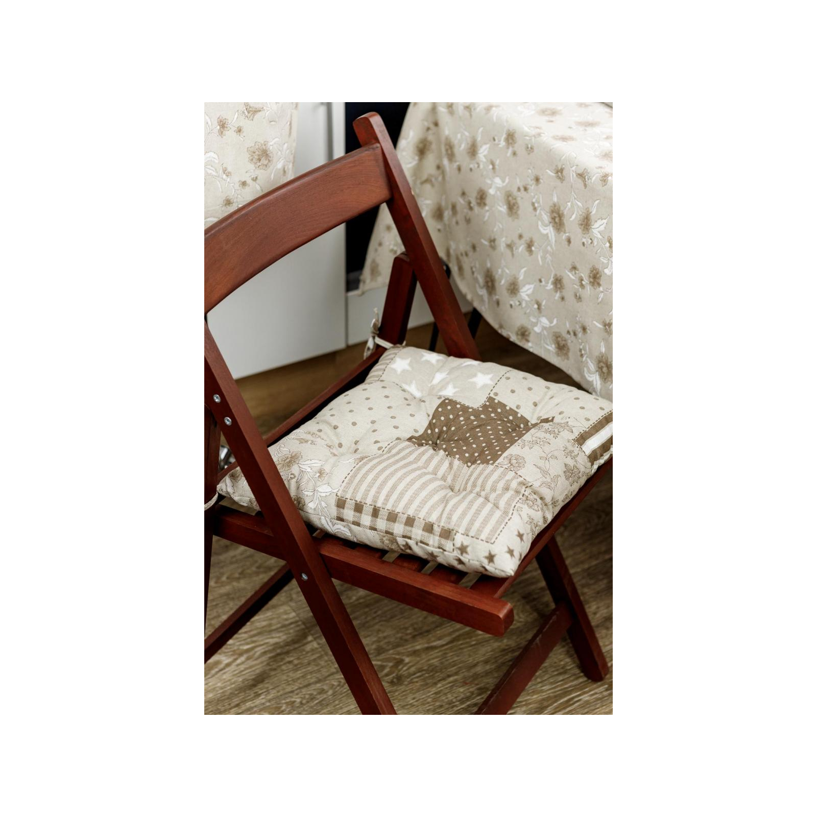 Подушка на стул Прованс Пэчворк беж Хозяйка 40х40 см (4823093451162) изображение 4