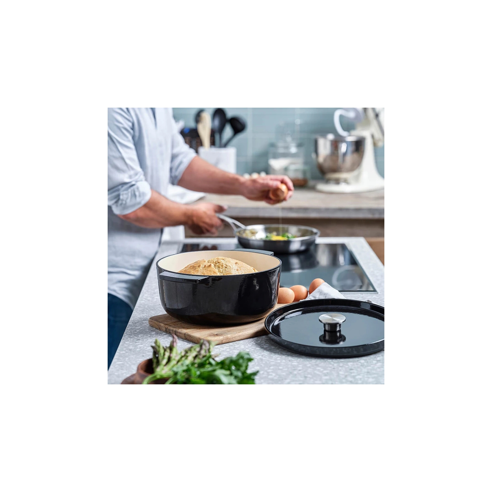 Каструля KitchenAid чавунна з кришкою 3,3 л Чорна (CC006058-001) зображення 8
