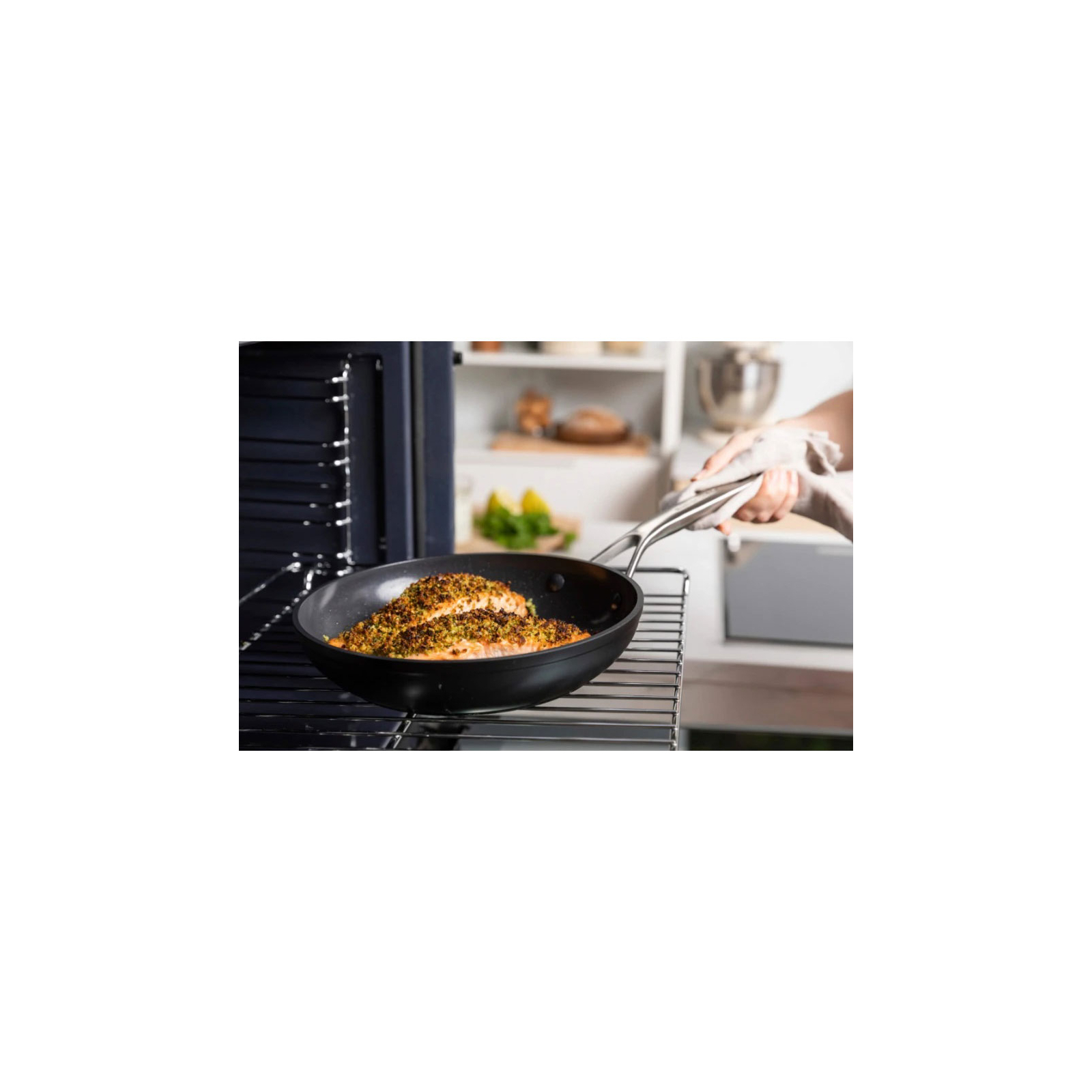 Сковорода KitchenAid FHA 24 см з керамічним покриттям (CC005693-001) зображення 8
