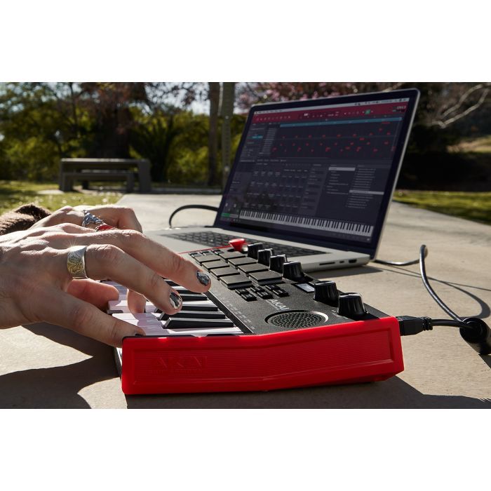 MIDI-клавиатура Akai MPK Mini Play MK3 (233076) изображение 7