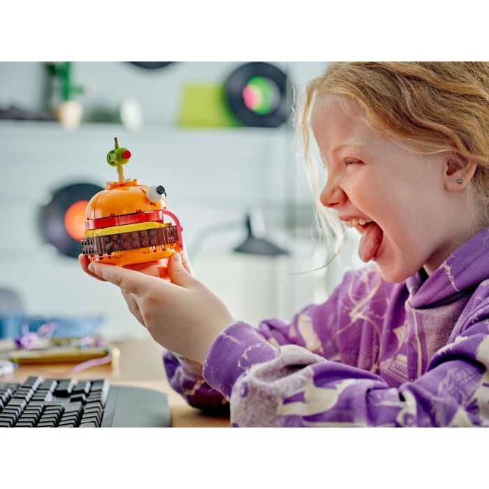 Конструктор LEGO Fortnite Durrr Burger (77070) изображение 6