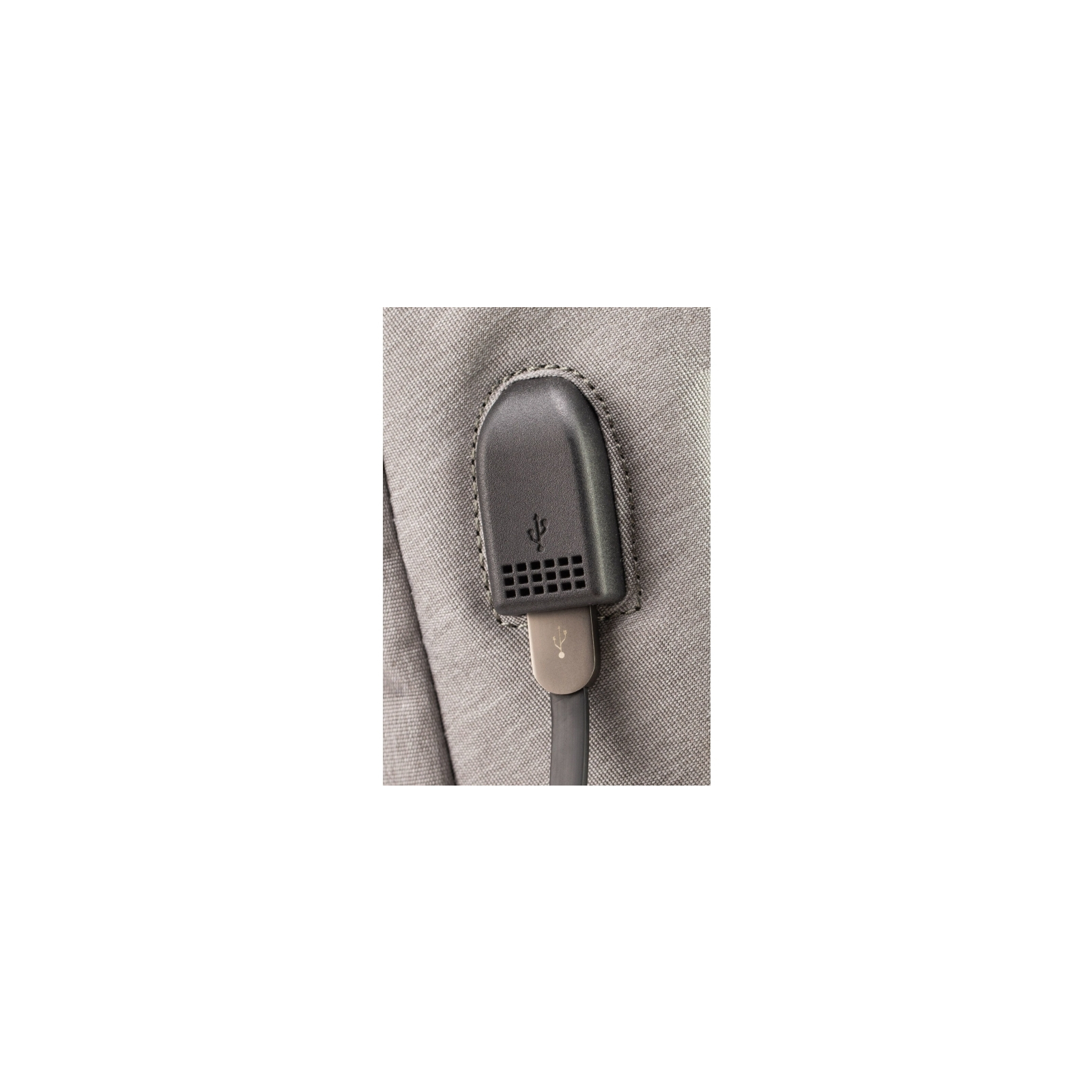 Рюкзак шкільний Optima 18.5" USB Anti-Theft унісекс 0.7 кг 16-25 л Чорний (O96917-01) зображення 6