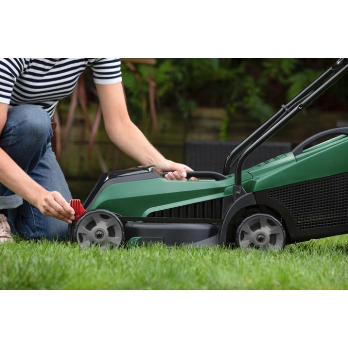 Газонокосилка Bosch CityMower 18V-32-300 18V, 4Ah, 34см, 31л, 30-60мм 9.4кг (0.600.8B9.A07) изображение 10