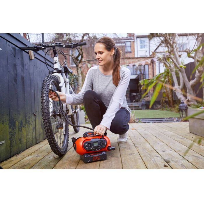 Автомобільний компресор Black&Decker Li-Ion, 18V, (без АКБ та ЗП) (BDCINF18N) зображення 11