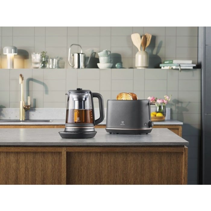 Электрочайник Electrolux E7GK1-8BP изображение 3